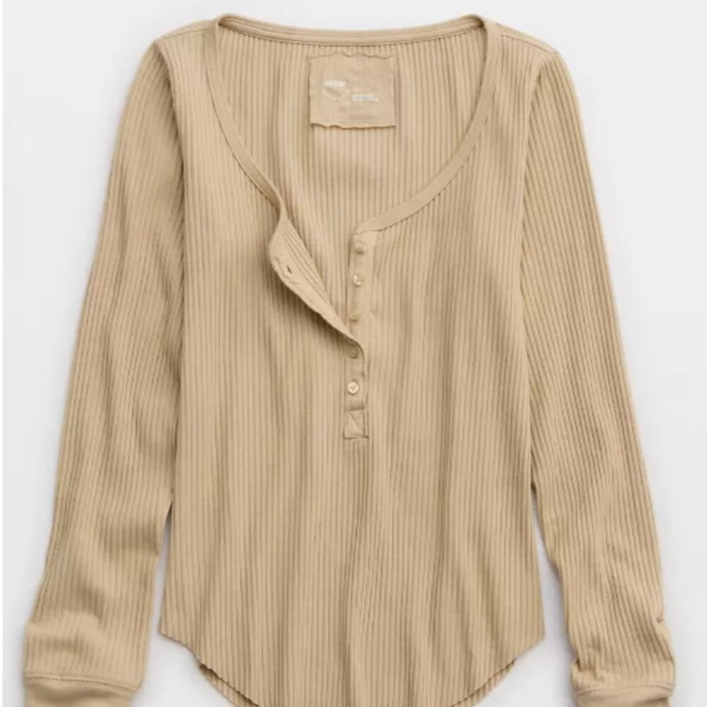 Aerie Essential Henley Layering T-Shirt, color Empire Cream, size XS
